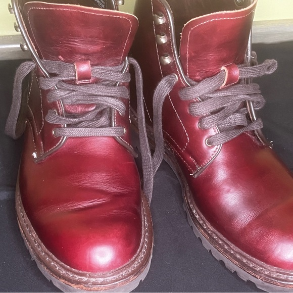 Allen Edmonds ‘Higgins Mill Weatherproof Lug’ in burgandy - Picture 1 of 11